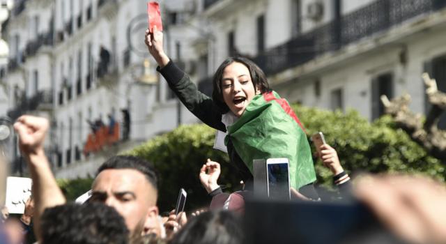 Lire la suite à propos de l’article الحركة النسائية في الجزائر