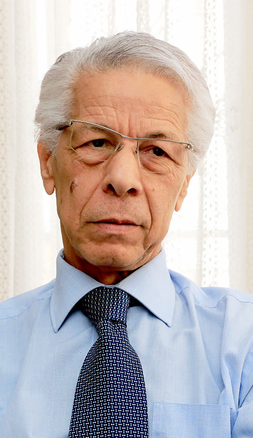 Read more about the article Une contribution de Mouloud Hamrouche à El Watan : «Le système algérien est antinational…»