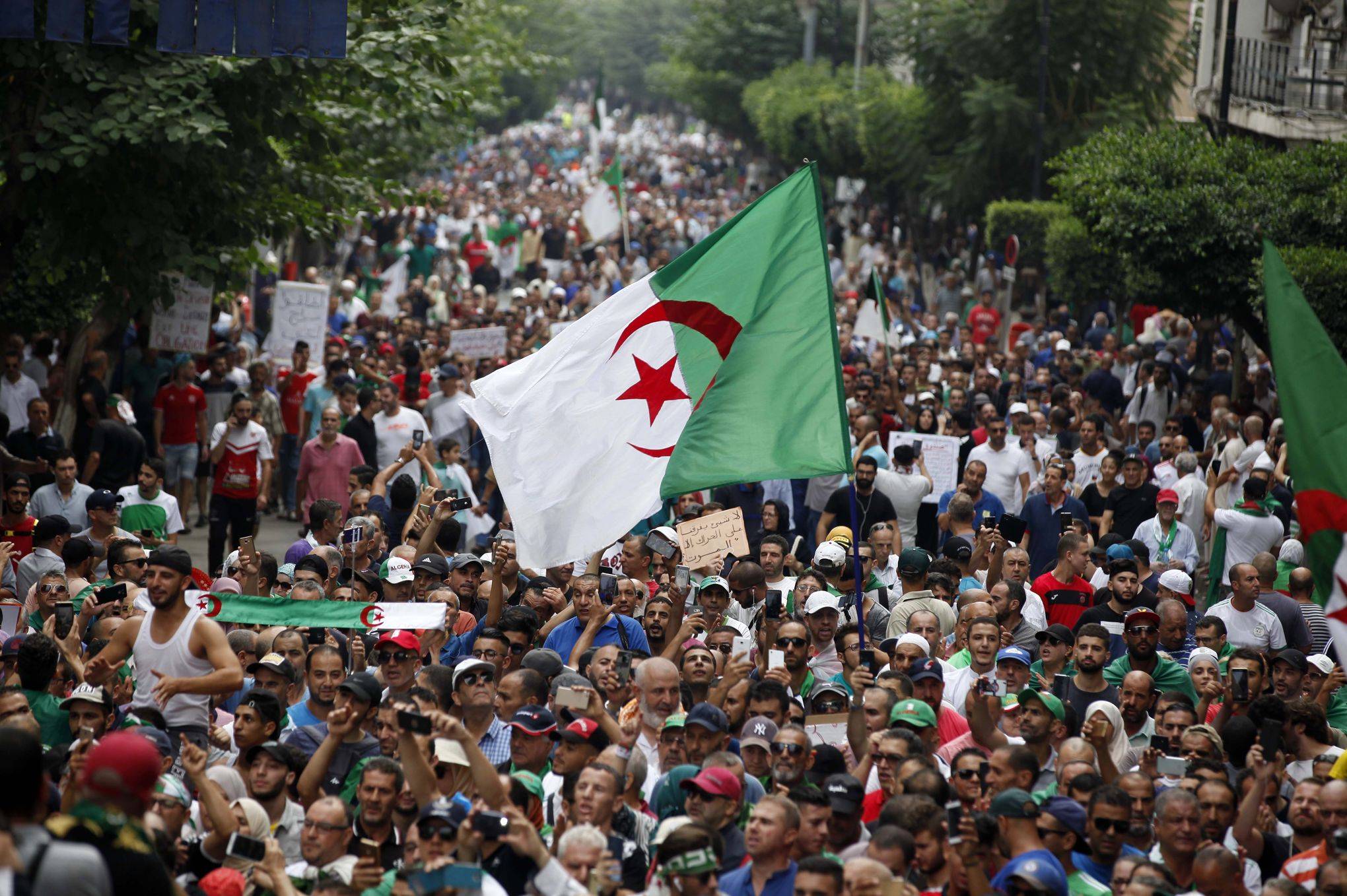Protesters reject Algerian election announcement for December